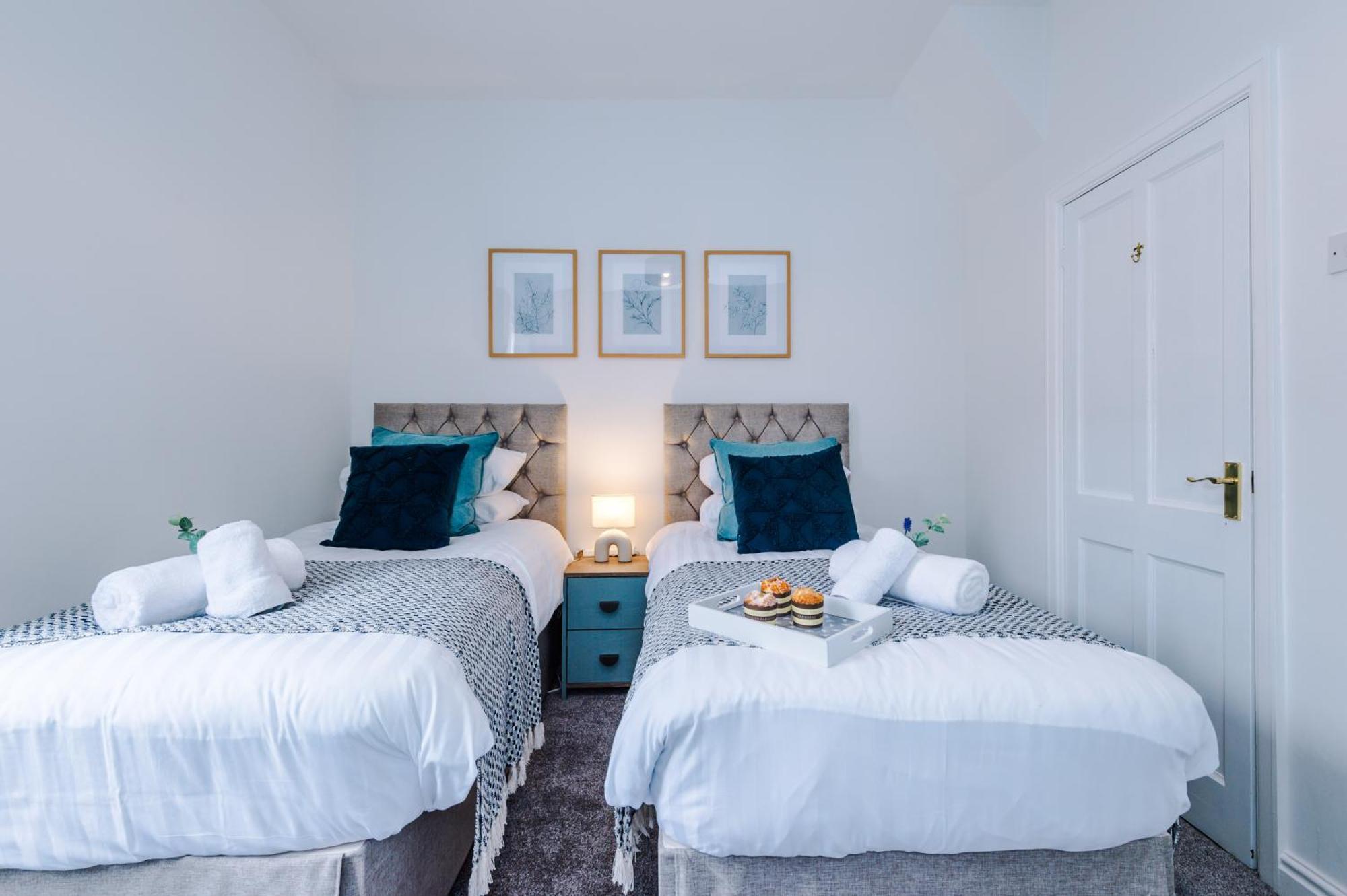 New! Stunning 2-Bed City-Centre Home In Chester By 53 Degrees Property - Ideal For Couples & Groups - Sleeps 6! Екстериор снимка