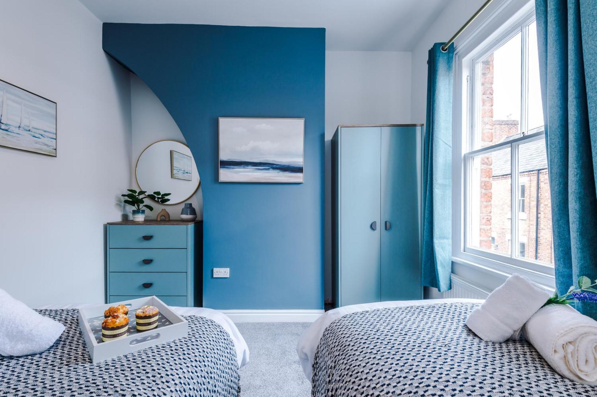 New! Stunning 2-Bed City-Centre Home In Chester By 53 Degrees Property - Ideal For Couples & Groups - Sleeps 6! Екстериор снимка
